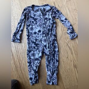 Floral Skull Kids Footie in Black and Gray